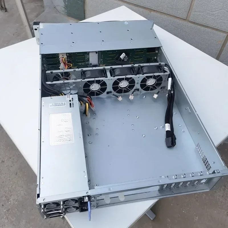 12 Laufwerke, Server, Computergehäuse, Hot-Swap-fähiger NAS-Speicher, 2 HE Rack-Typ
