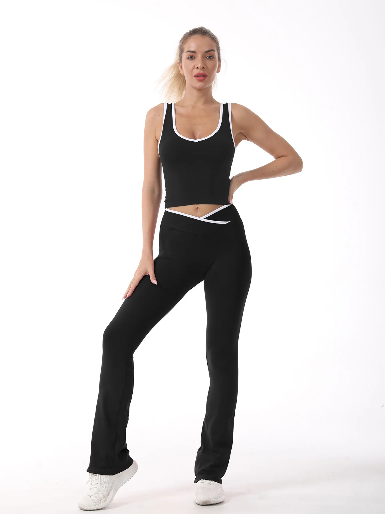 مجموعة يوجا متقاطعة الخصر تحجب الألوان، مشد نسائي مع وسادات صدر وسراويل رياضية ضيقة بمسند الظهر