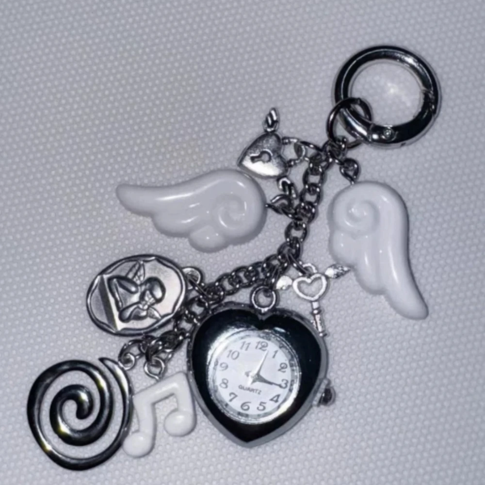 

Vintage Handmade keychain Metal pocket watch backpack Creative pendant Creative mechanical elements Couple style ornament gift