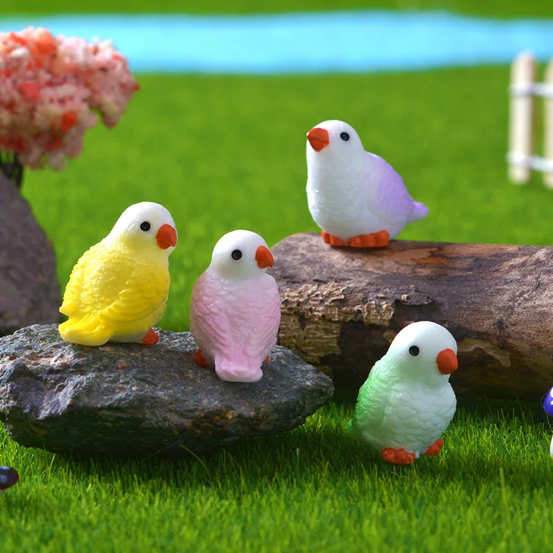 Figurine Miniature Cute Cartoon Colorful Parrot Bird Micro Landscape Ornaments For Home Decorations Room Decor Desk Accessories