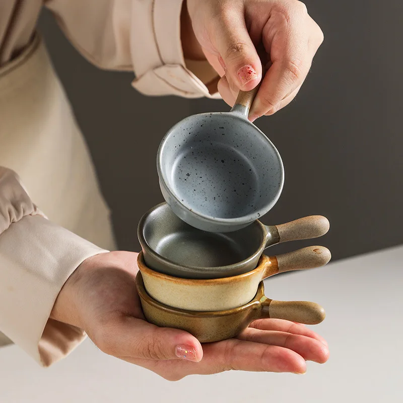 

Miniature Ceramic Sauce Dish Japanese Style, Single Handle Condiment Bowl for Soy Sauce Vinegar Chili Dip 4pcs set