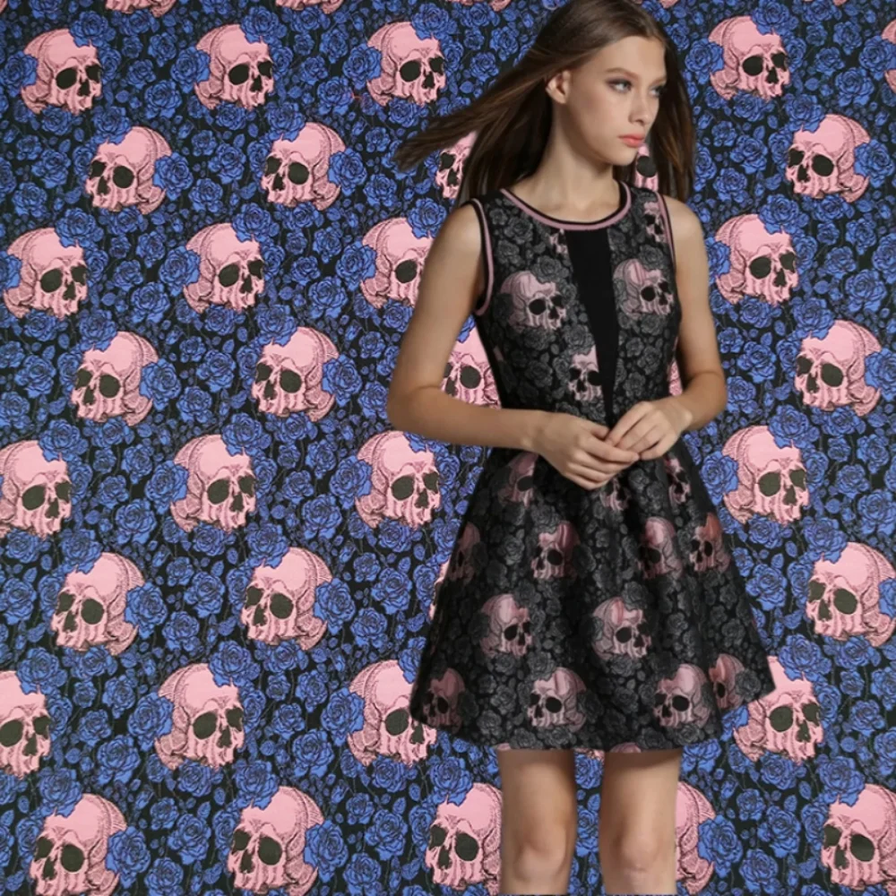 

Пряжа Окрашенная роза Жаккардовая ткань Толстое платье Тренч Дизайн костюма Шитье Ткань Оптовая продажа Материал Мода Европейский бренд на метр