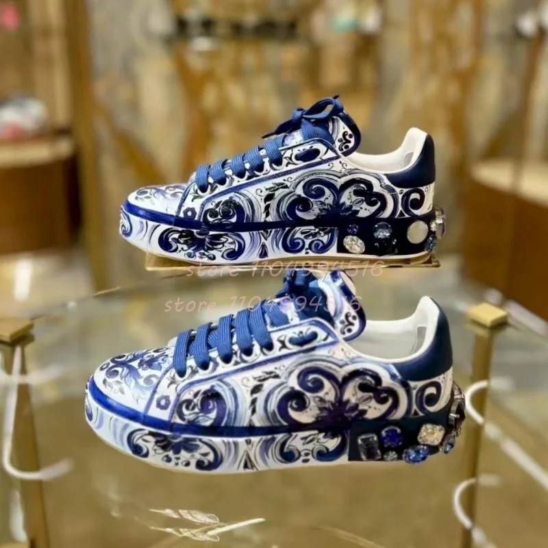 

Blue Hand-Painted Graffiti Rhinestone Casual Shoes Pink Lace Up Couples Sneakers Fashion Luxury Street Style Shoes Men Women