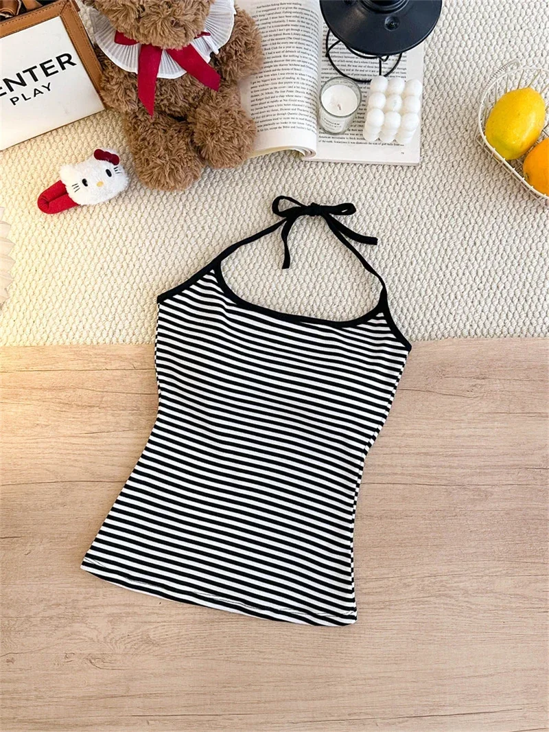 Koreanischer Stil Mehrfarbiges Crop-Top mit Bindeband und integriertem BH-Pad – Sexy, eng anliegendes Tanktop für Damen – Detail 11