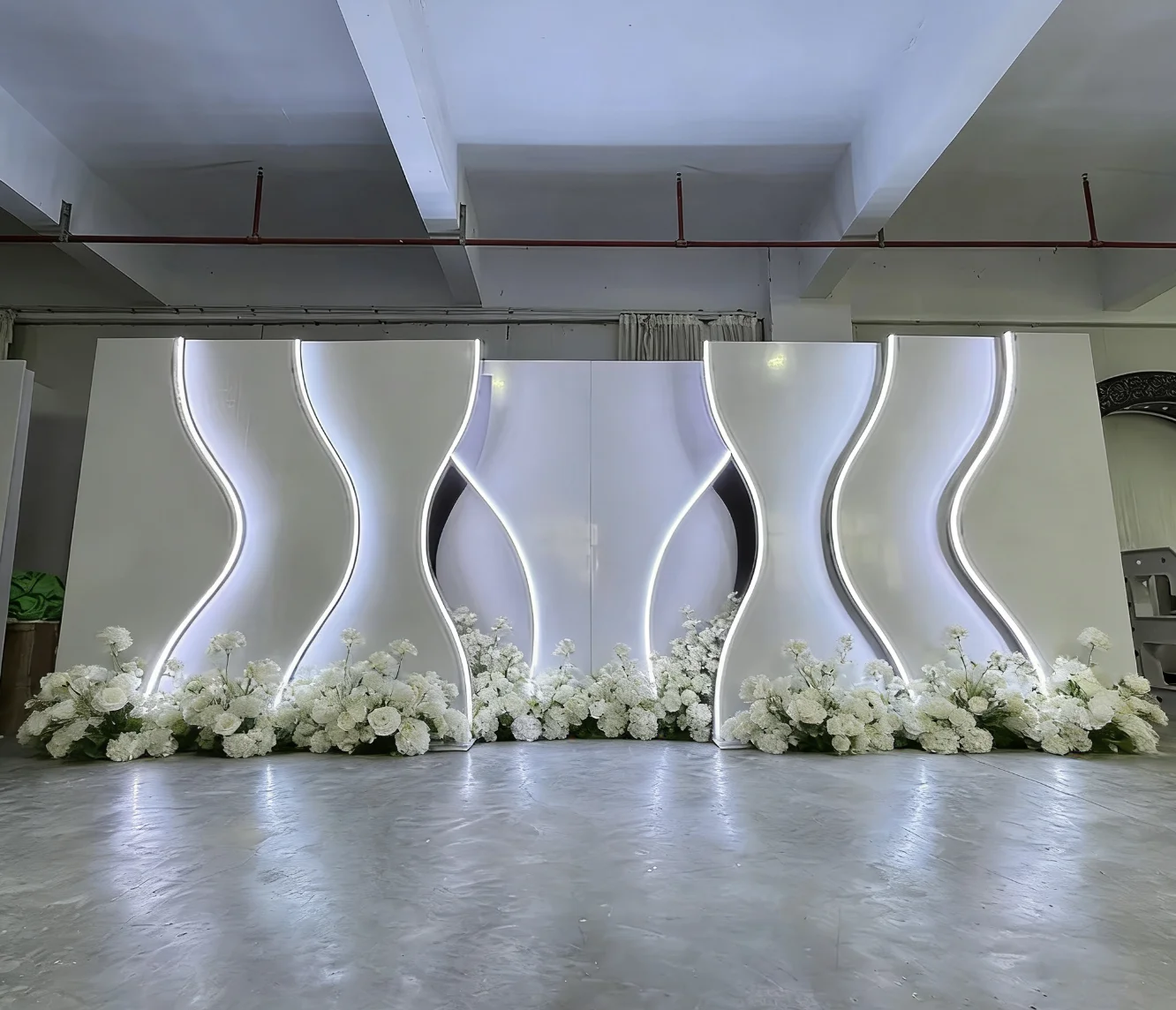 

FSDKX Party Pvc 3D Flower Arch Stand White Wedding Backdrop with Led Light for Wedding Stage Wall Background Decoration