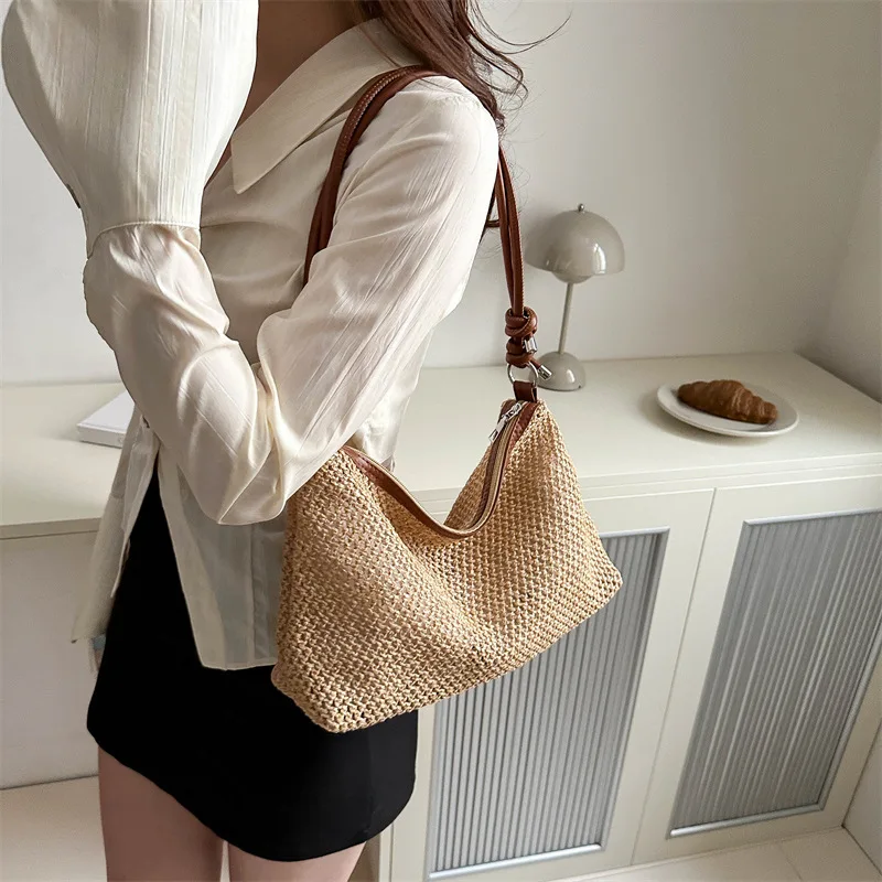 Woven Straw Bag Fashion Handmade Braid Rattan Tote Bag Large Capacity Shoulder Bag Ladies