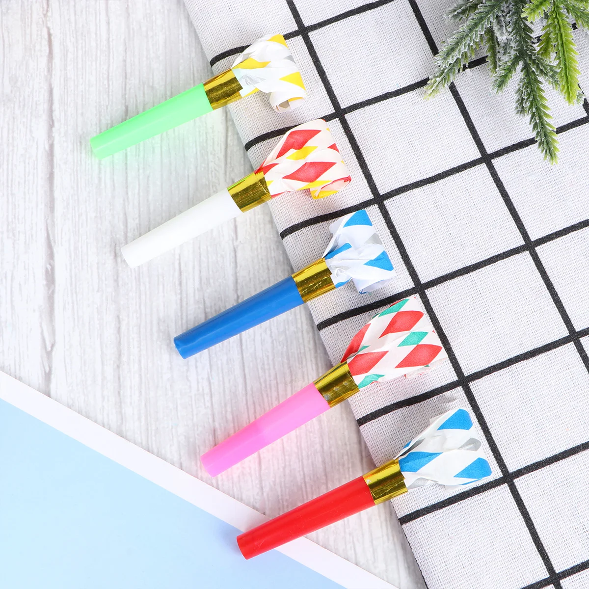 50pcs Blowout Whistle 6Cm Party Favors Noise Birthday Decorations Musical Blowouts Party Supplies