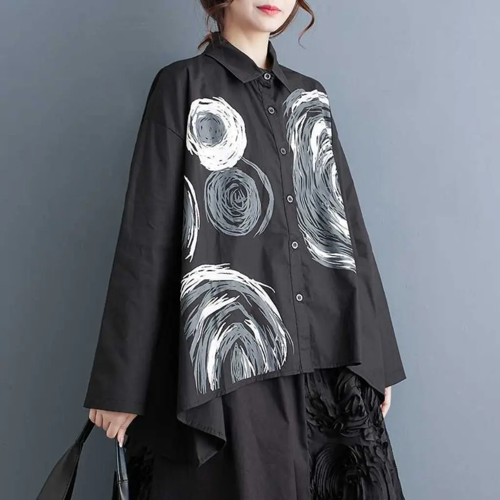 Camisa informal holgada de estilo coreano de talla grande para mujer, diseño de costura de manga corta, nueva moda de otoño para mujer de talla grande