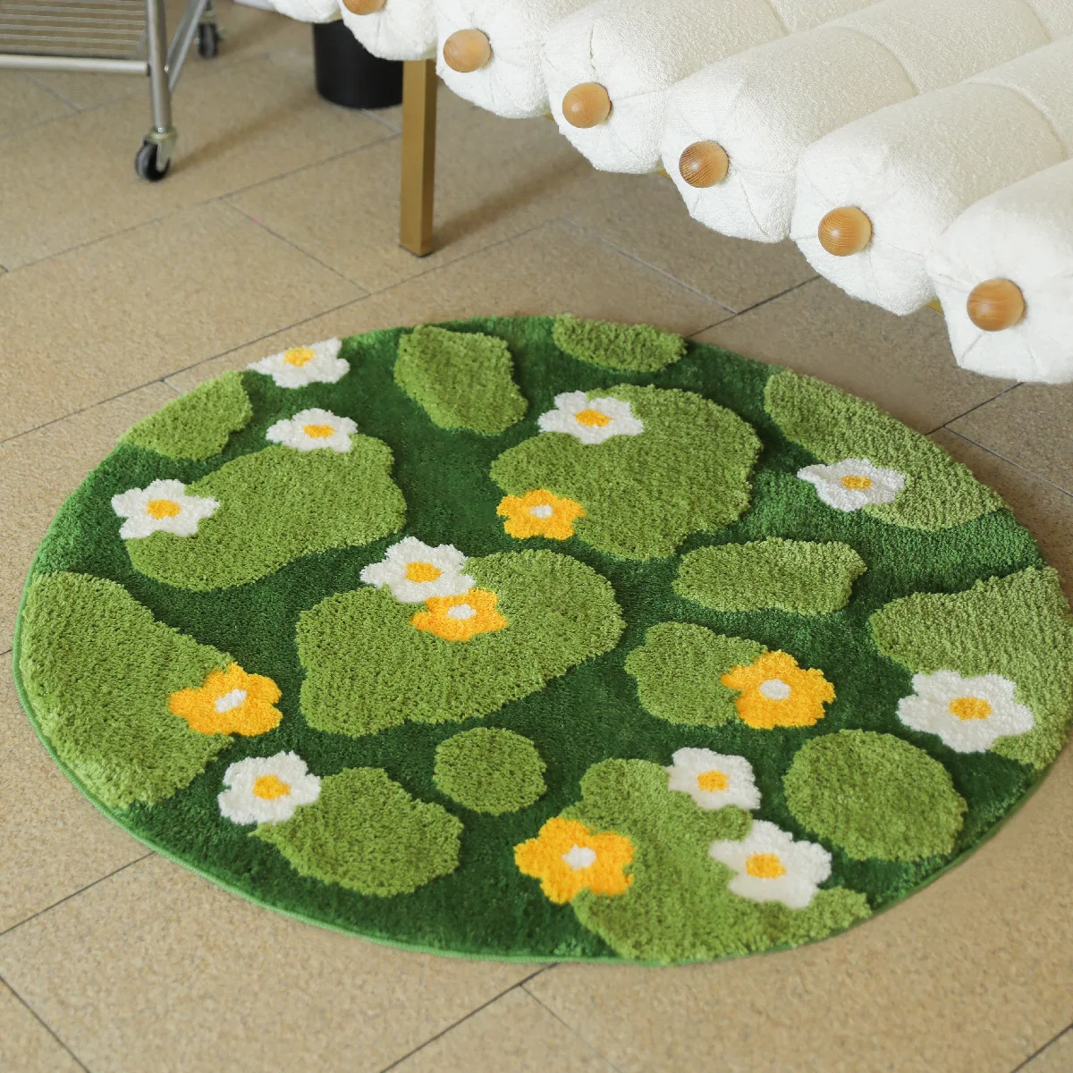 Green Moss Daisy Round Rug Aesthetic Home Soft Carpet Kids Room Non-Slip Computer Chair Floor Mats Thick Tufted Rug Bedroom