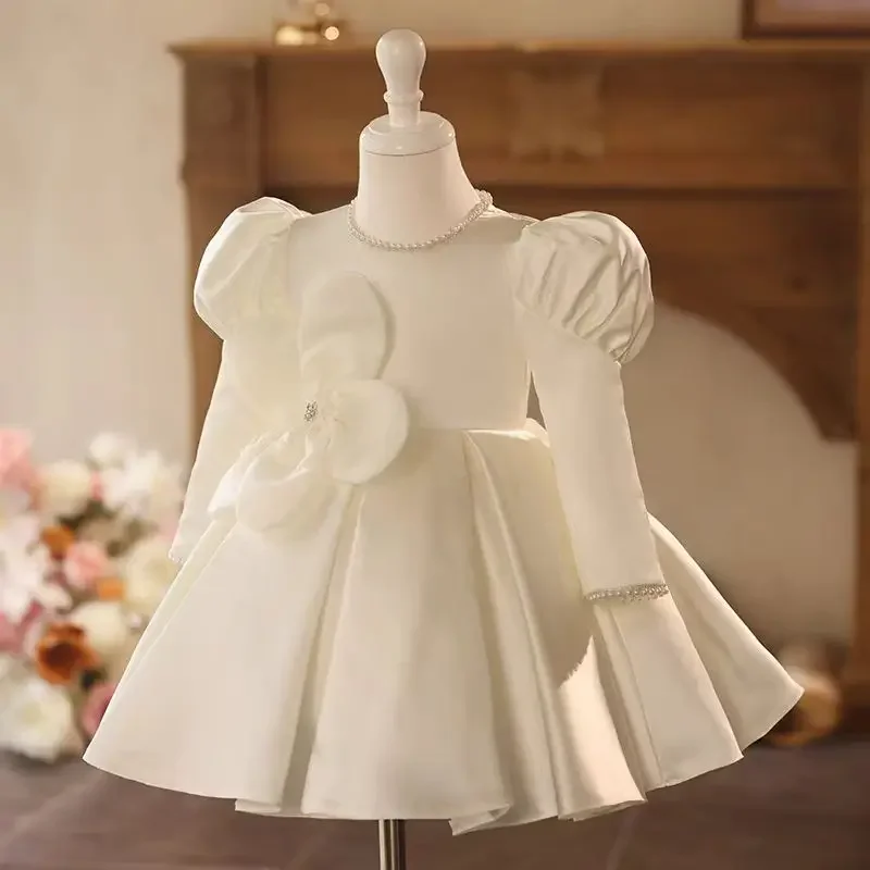 Vestido blanco elegante para niña, hasta la rodilla, manga larga, flores hechas a mano, Boda de Princesa, vestidos de fiesta de cumpleaños para niños pequeños J496