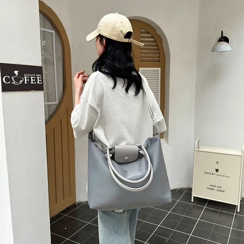 Tote bag Large Capacity Classic Tote Bag Folding Designer Fashion Casual Shoulder Bag Women High Quality nylon Handbags