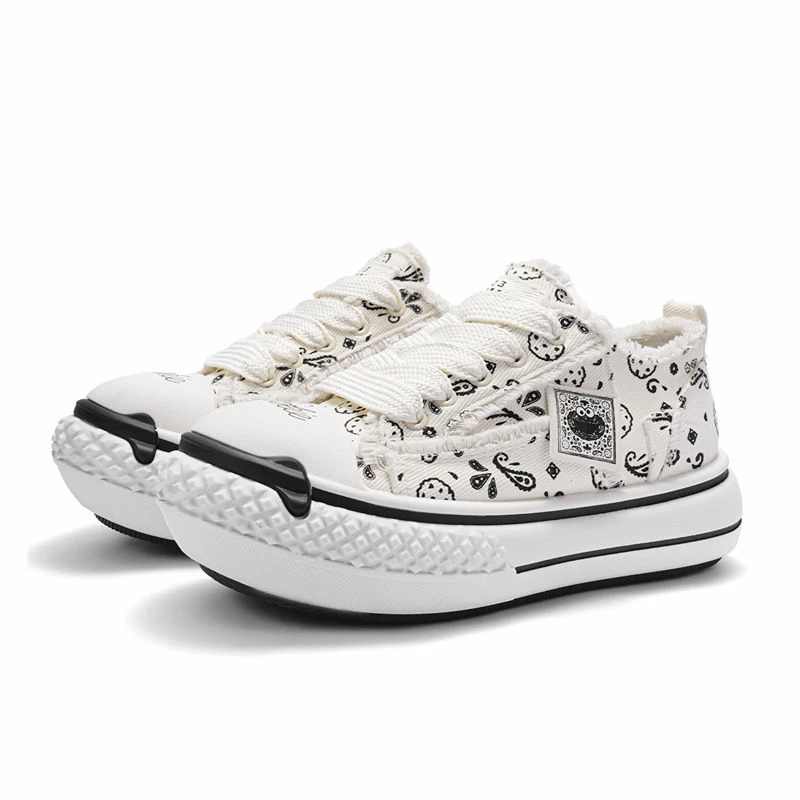 New men's and women's canvas shoes Breathable hundred with thick bottom comfortable casual shoes men's board shoes