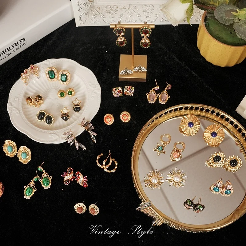 

Винтажные серьги в стиле ретро, роскошные высококачественные серьги-гвоздики, изысканное качество изготовления, Новое поступление, женские модные аксессуары, подарки