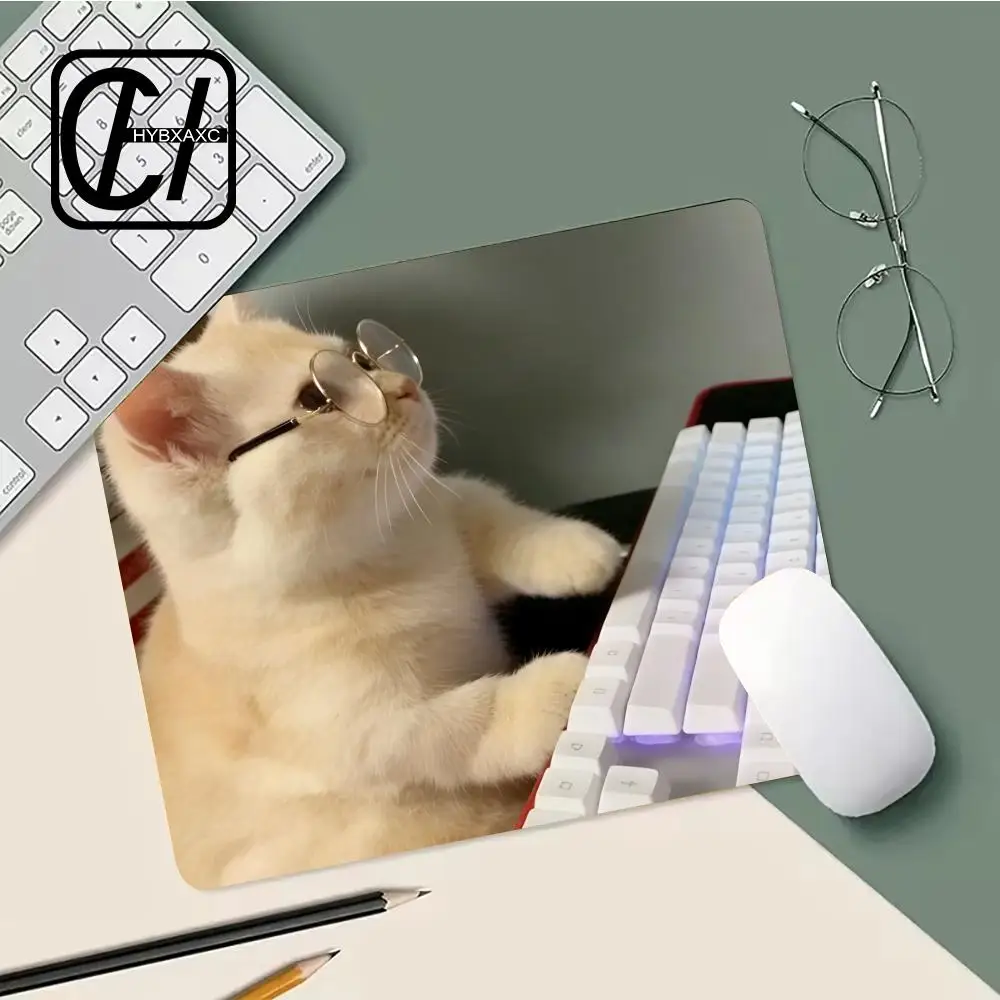 

Funny Cat mouse pad - Quirky Non-Slip Color Edge Portable Mat for Laptop Office & Gaming Kawaii Cat desk mat HYBXXC