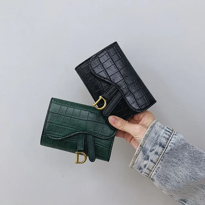 ins small wallet women's short 2022 new Korean version crocodile pattern embossed D-word buckle change bag 30% off card bag tide