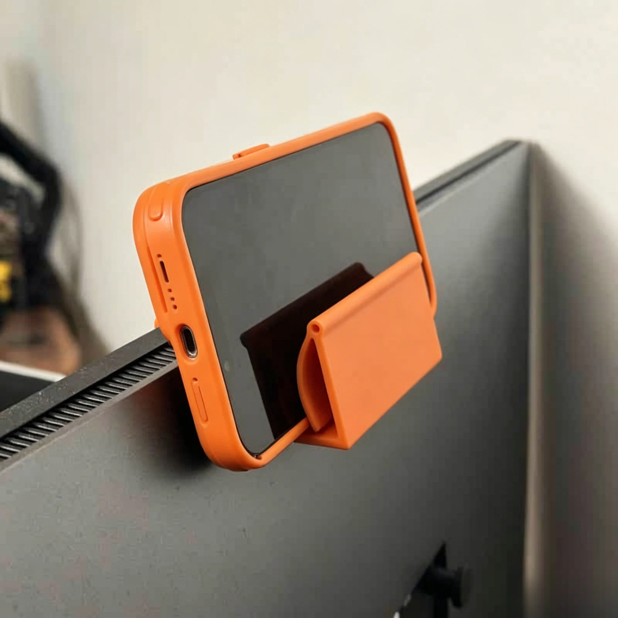 Webcam Stand Clip - حامل هاتف يثبت على شاشة الكمبيوتر