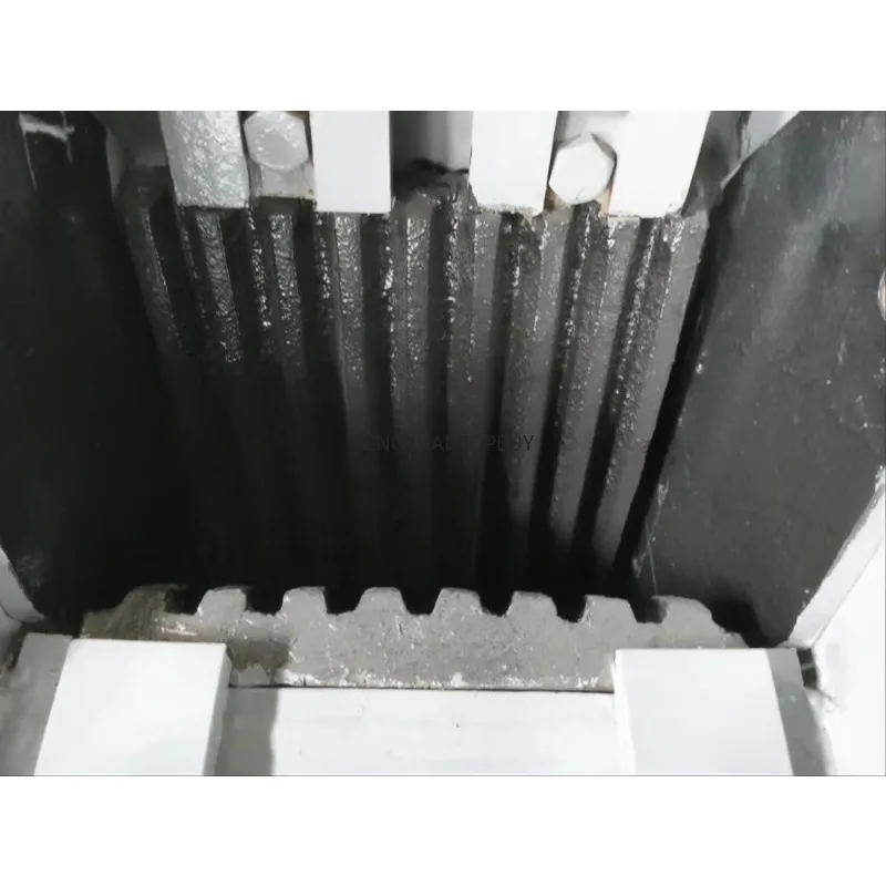 High Reduction Ratio Mineral Crusher Machinery Adjustable Discharge Stone Grinding Crusher Aggregate Crusher