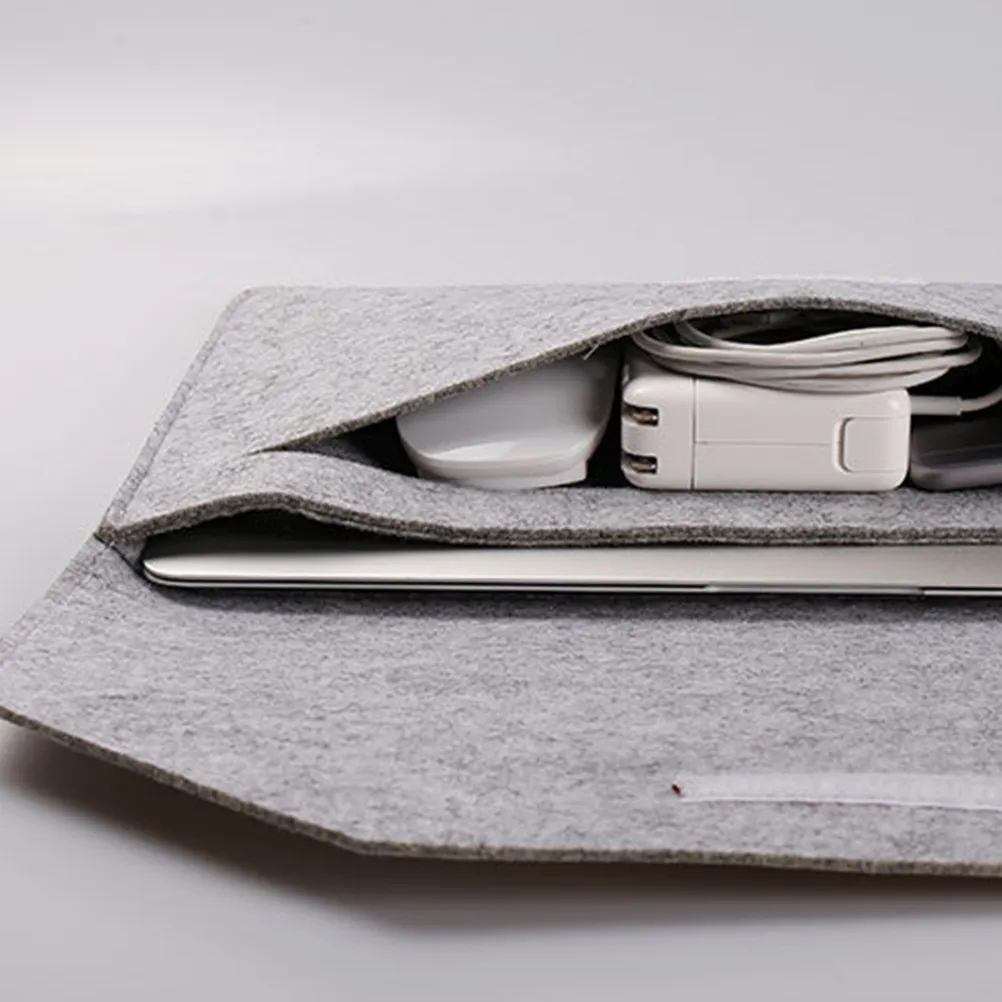 

1Pcs Laptop Sleeve Felt Material Shock Resistant Computer Protective Bag Portable Notebook Pouch Light Grey 11.6inch Dirt Dust