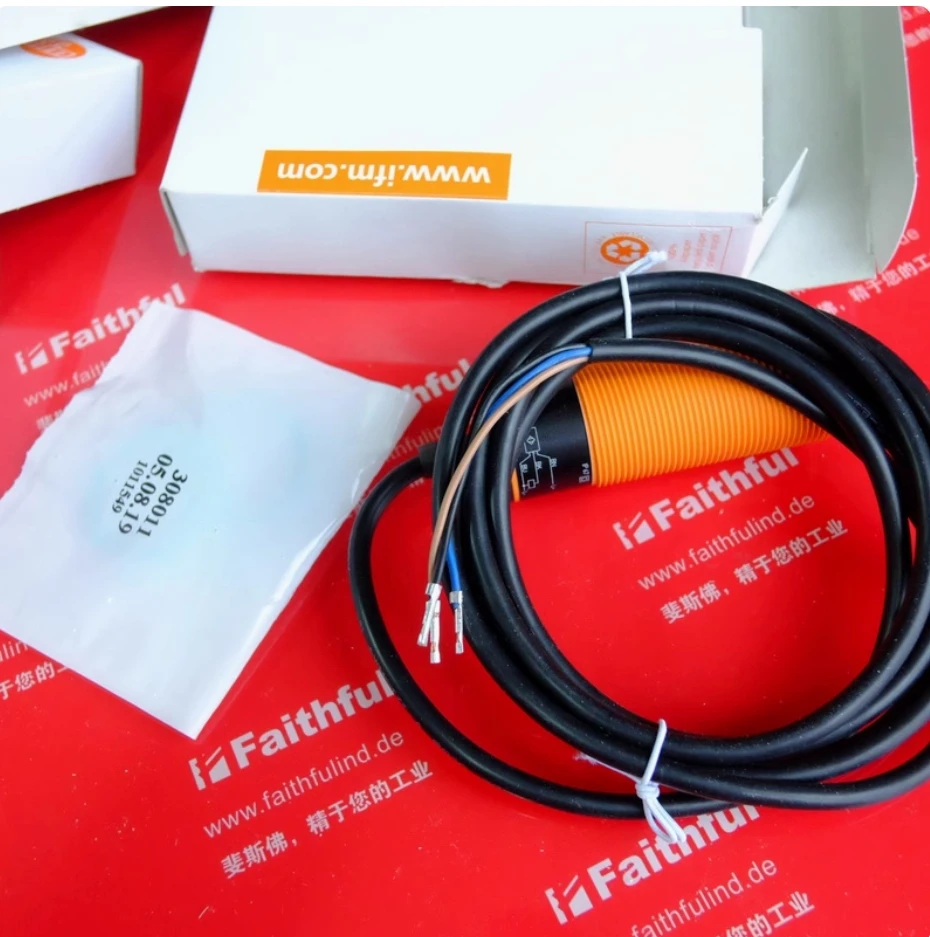 

IFM II5300 The new inductive sensor II-3015-BPKG PNP from ifm is normally open