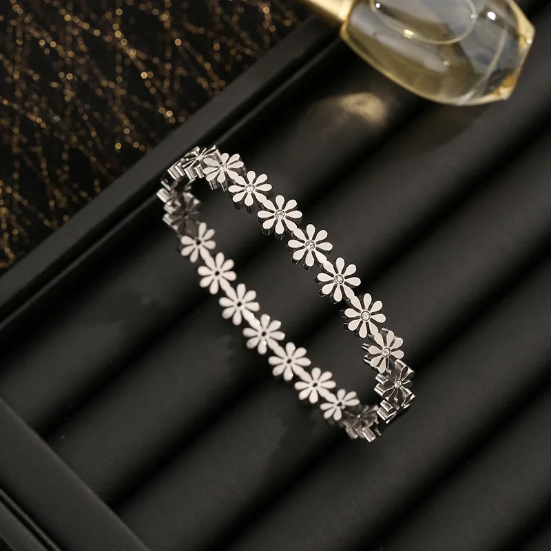 Elegant Little Daisy Titanium Steel Bracelet with Zircon 18K Gold Plated Waterproof Non Allergic Cuff Bangle Jewelry for Women