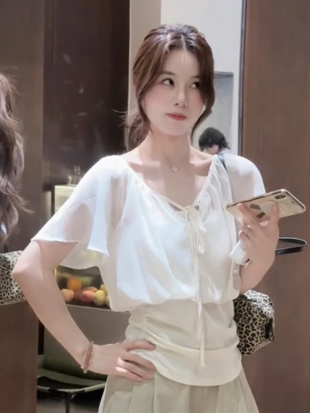 

French Style V-Neck Short Sleeve Chiffon Shirt Women's Summer 2026 New Waist-Cinching Slimming Belted White Top Breathable