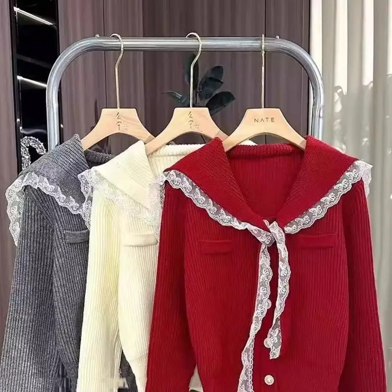 

French Lace Splicing Autumn and Winter New Design Shawl Lapel Sweater Women's Cardigan College Sweet Slim Jacket Personality