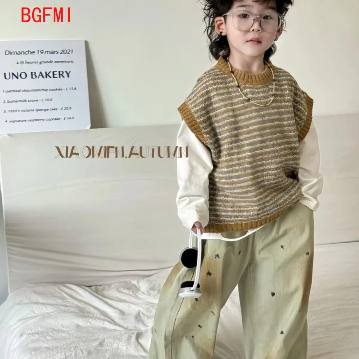 

Korean Fashion Boys Spring Autumn Outfit Set Vintage Sweater Vest+ White Ripped T-shirt+printed Distressed Jeans Three Piece Set