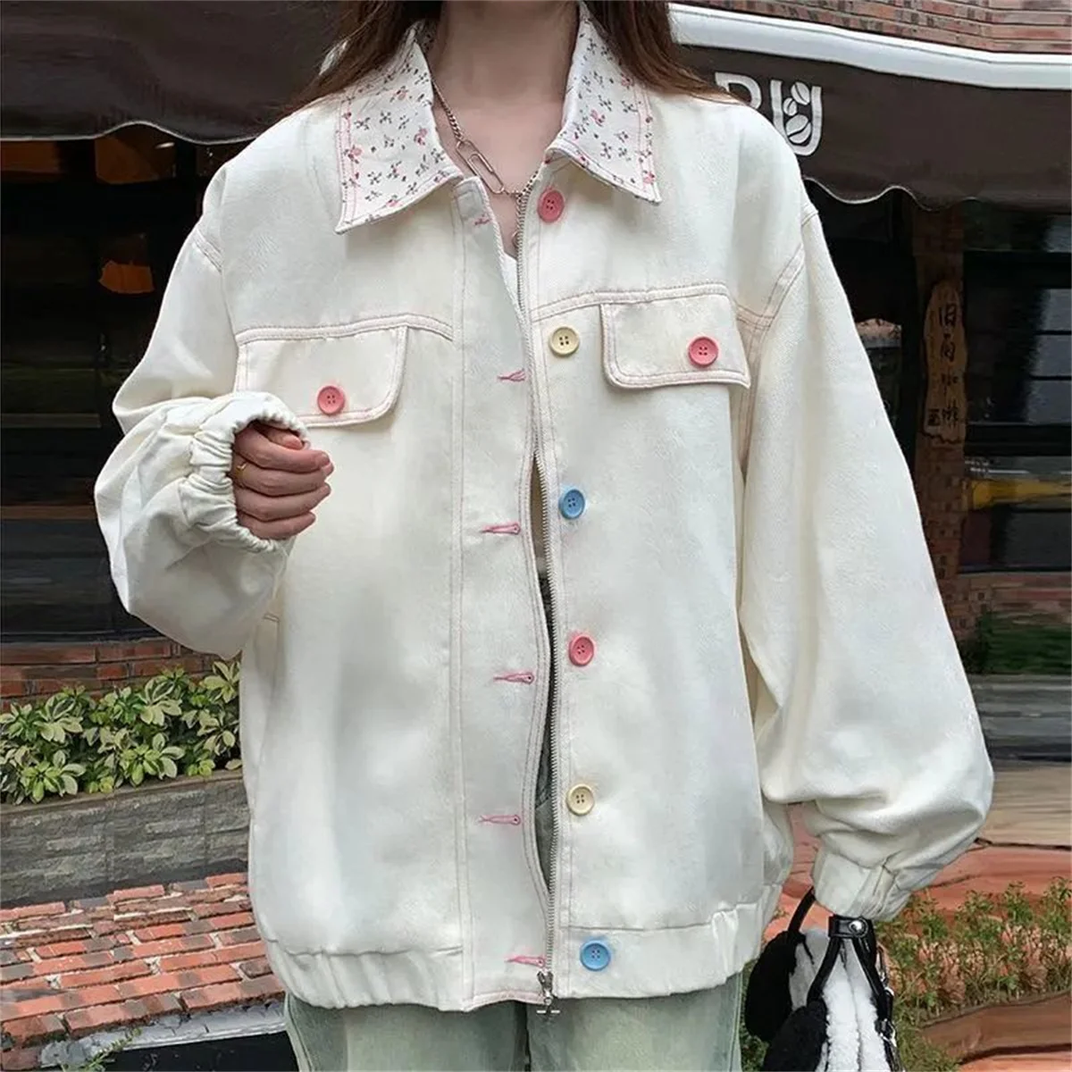 2025 ใหม่สาวหวานฤดูใบไม้ผลิและฤดูใบไม้ร่วงบางสีทึบเสื้อลําลอง Dressing คอลเลกชันแนวโน้มแฟชั่นอเนกประสงค์ลมขี้เกียจ