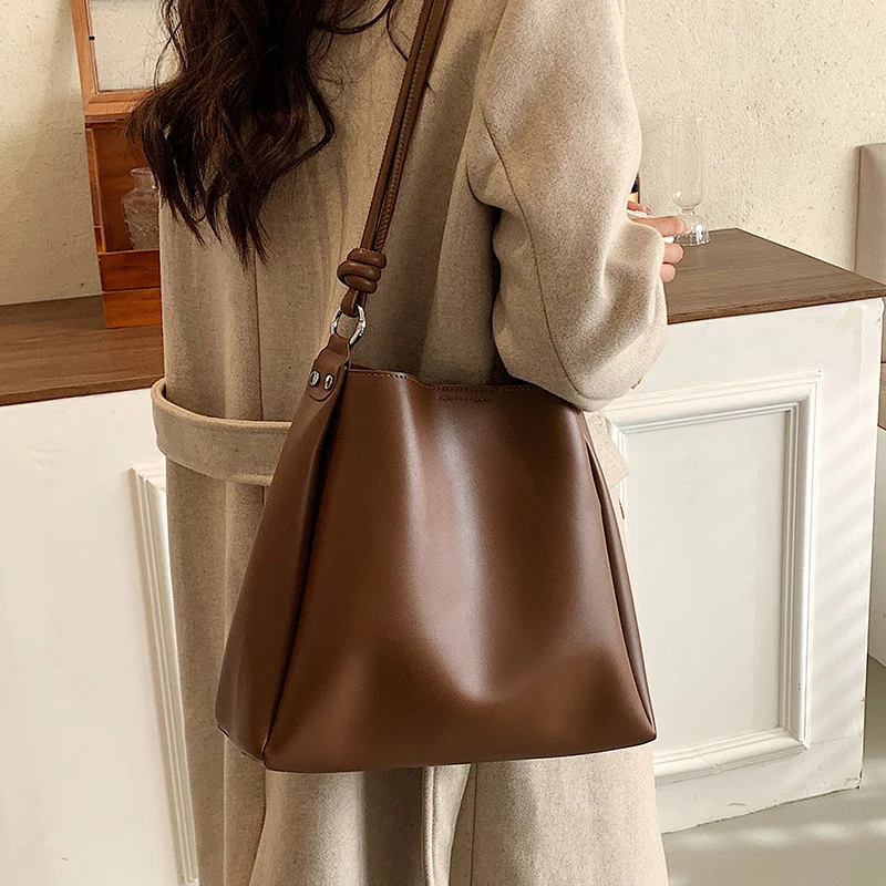 Autumn New Women\'s Tote Bag Fashion Large Capacity All-match Pu Shoulder Bags Vintage Luxury Designer Female Bucket Handbags