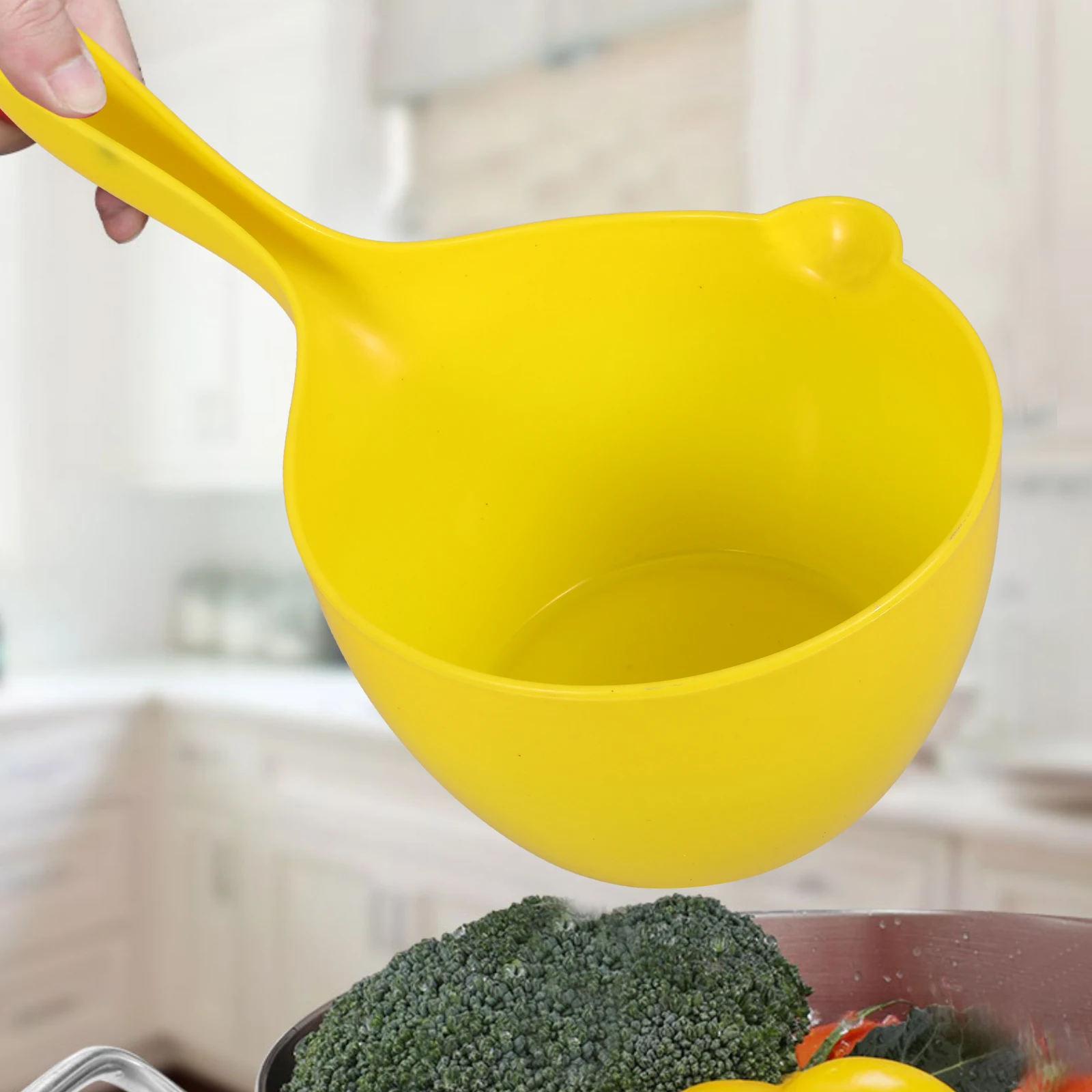 

3pcs Water Ladle Bathing Spoon Thick Plastic Dipper White Yellow Bathroom Camping PP Scoop Plant Tool