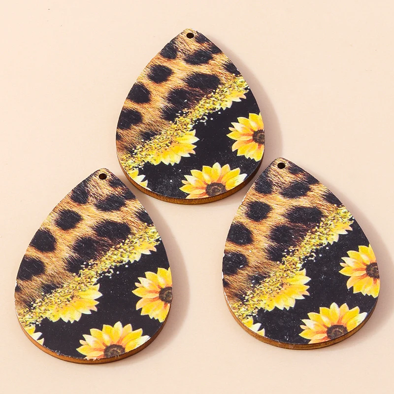 Leslie 10 Stück Holz-Sonnenblumen-Charms für die Schmuckherstellung, Sonnenblumen-Muster-Anhänger, DIY-Ohrringe, Halsketten, Zubehör – Detail 4