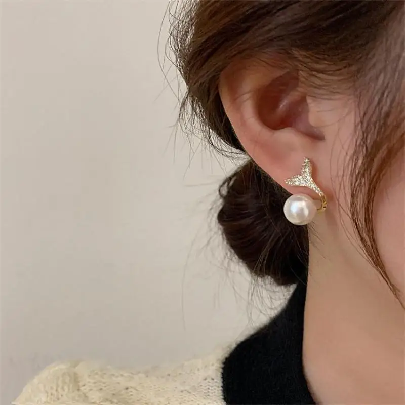 Korean Pearl Crystal Fishtail Earrings For Women 2022 New Fashion Fashion Network Red Premium Light Luxury Earrings Pendientes