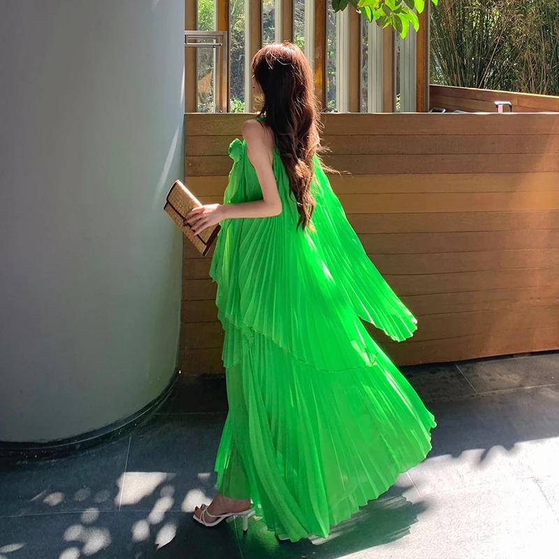 

Beach Photo Long Dress Set Green Gauze Hanging Neck Dress Loose Fit Summer Fashion Women's Ensemble Date Night Outfit