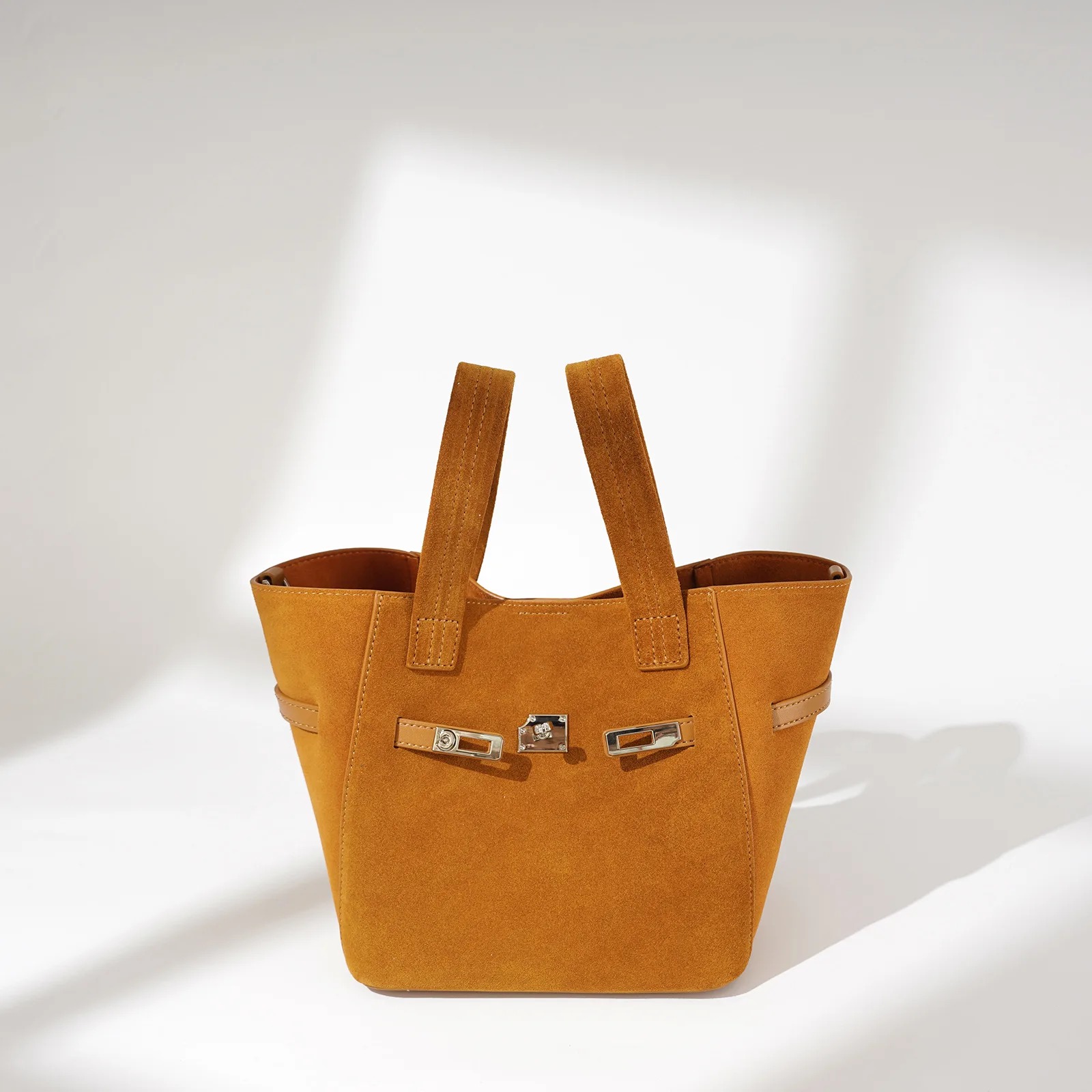 

Large Capacity Diaper Bag Stylish Waterproof Lightweight Multi Functional Baby Nappy Bag Durable With Stroller Straps Travel