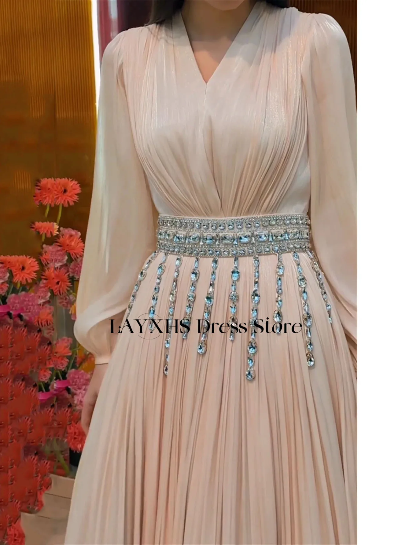LAYXHS Wunderschönes Abendkleid mit V-Ausschnitt, A-Linie, Perlen, lange Ärmel, Falten-Abschlussballkleid, maßgeschneidert, Gresе нае