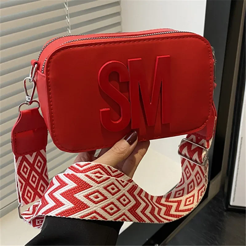 

2025 SS Monogram Shoulder Bag, Chic Convertible Crossbody Purse for Women, Letter-Print Day to Night Tote, Structured Carryall