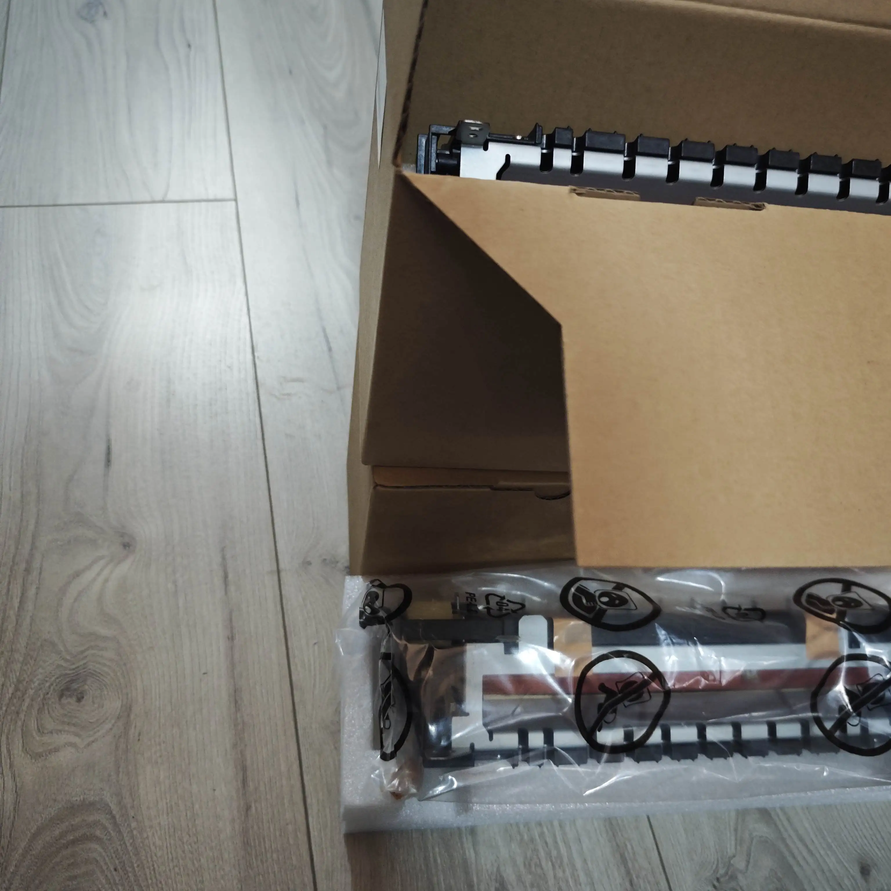 

Fuser Unit ASSY For Xerox Phaser 6510 6510DN Workcenter 6515 6515n MFP Laser Printer