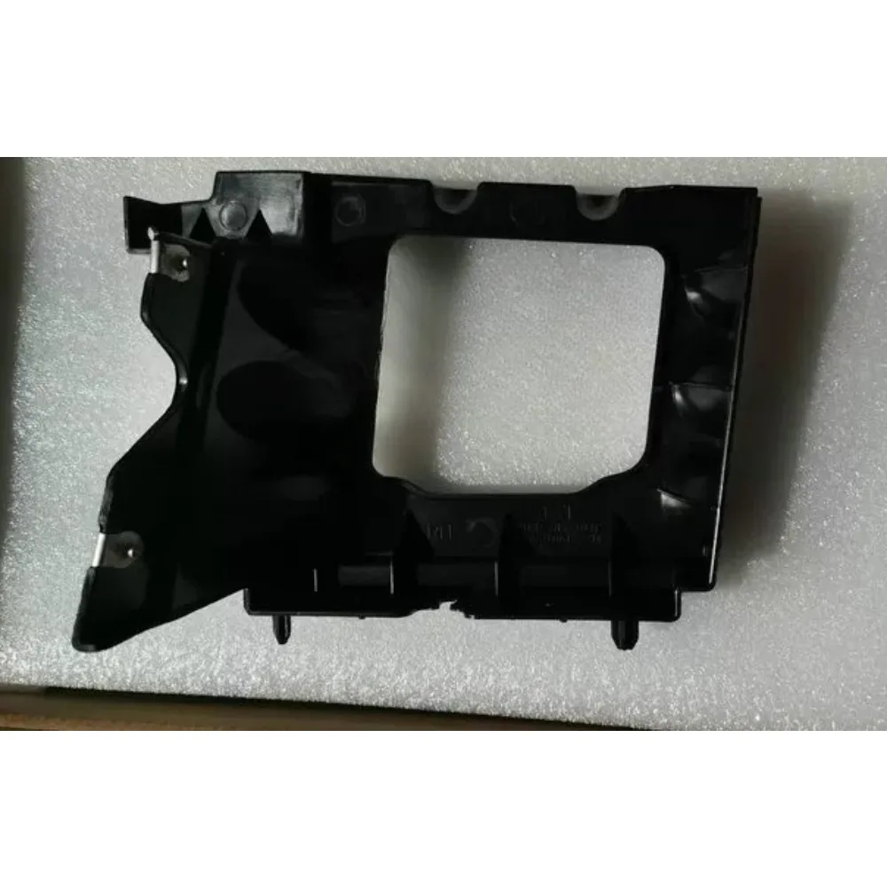 Rear Bumper Fixing Bracket Lower Left Right for Ford Mustang 2015 2016 2017 2018 2019 2020 2021 2022 - view 4