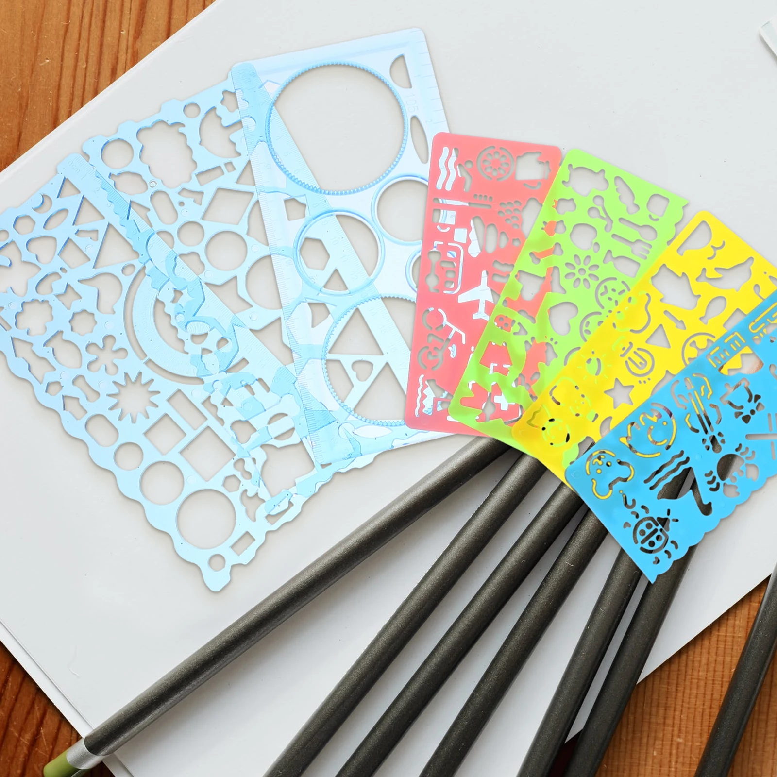 1 set 7-Piece Drawing Ruler Set Geometric Templates Multi-functional Stencils Artists Students School Use Portable PP Material