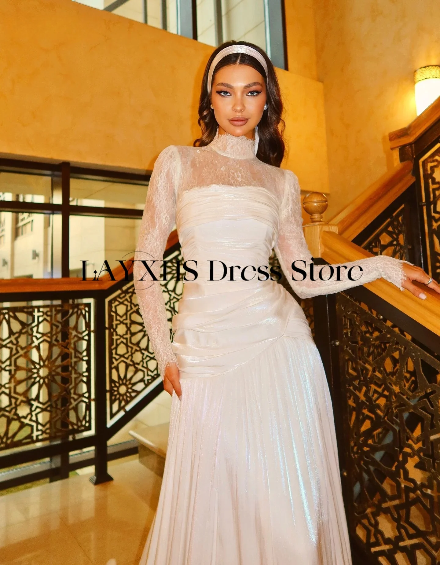 LAYXHS Elegante Kant Hoge Hals Trouwjurken Lange Mouw A-lijn Vloerlengte Bruidsjurken Aangepaste vestido de noiva