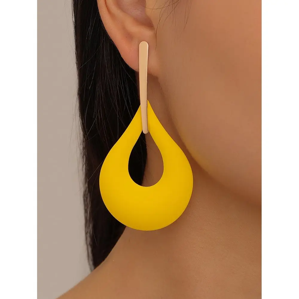 Hollow Out Water Drop Earrings