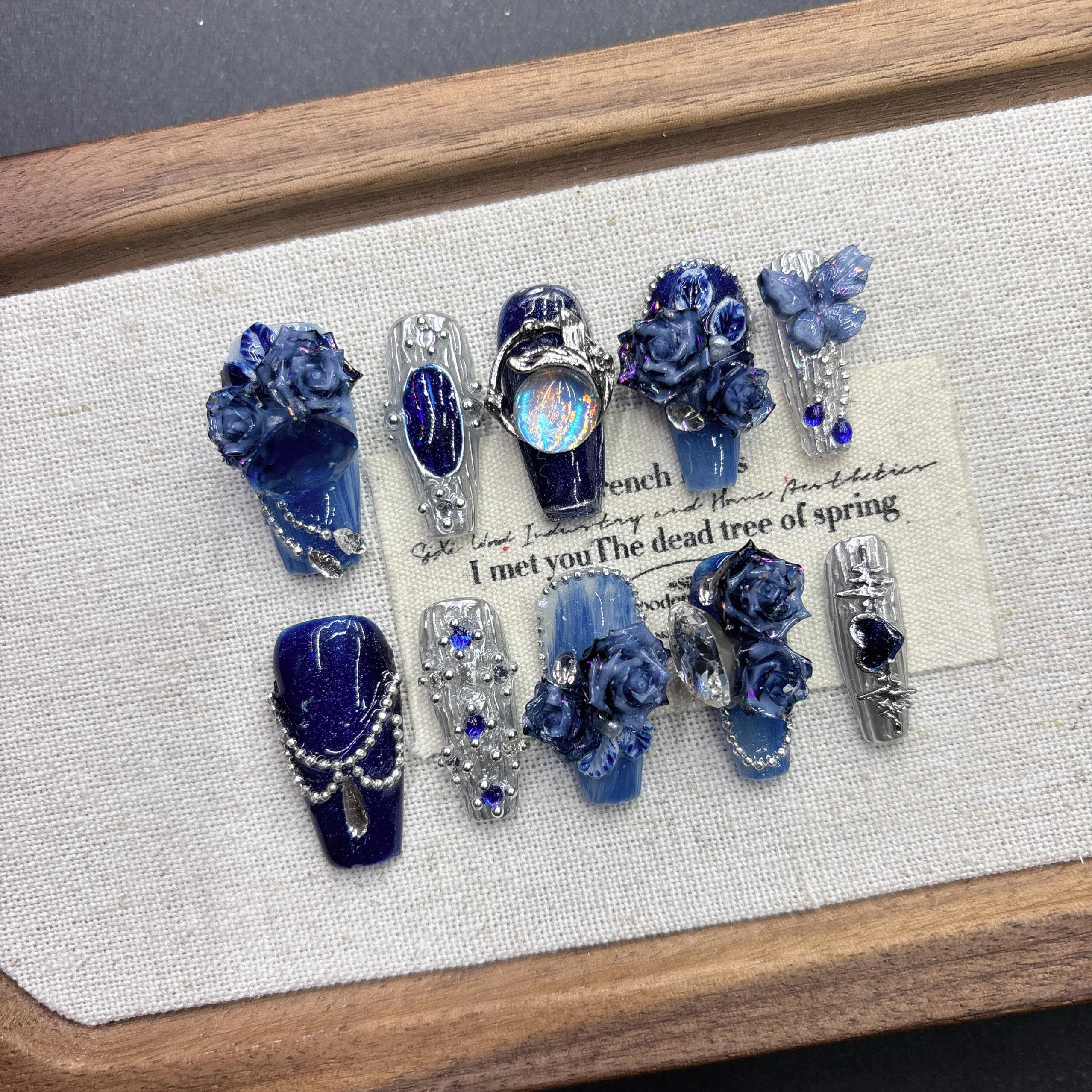 

Deep Blue Dream Court Press On Nails 3D Rose Iridescent Rhinestone Flexible Resin Multiple Sizes Ideal for Court Outfits Dinners