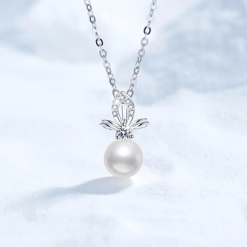 Mozambique Stone Necklace Natural Freshwater Pearl Queen's Crown Pendant Platinum PT95018k Gold Light Luxury Fashion Necklace