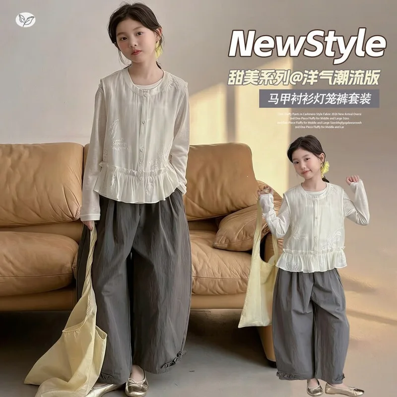 Girls2026New autumn collection: Korean-style long-sleeved suitTT-shirt, vest, and wide-leg pants three-piece set for older child