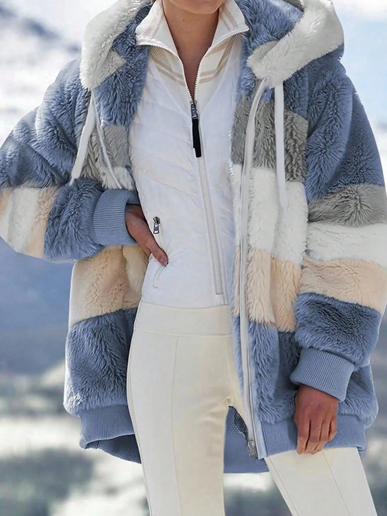 เสื้อแจ็คเก็ตมีฮู้ดผ้าพลัฌสำหรับผู้หญิงไซส์ใหญ่ พร้อมเชือกผูก เสื้อคลุมกันหนาวแสนสบายสำหรับฤดูใบไม้ร่วงและฤดูหนาว