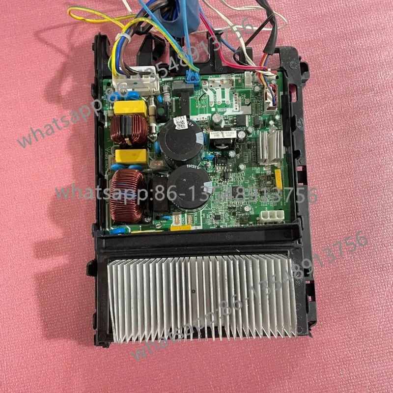 

Air conditioner main board is suitable for 17122000048121/KFR-35W/BP3N- (RX24Tmini + STR6A161 accessories) second-hand parts