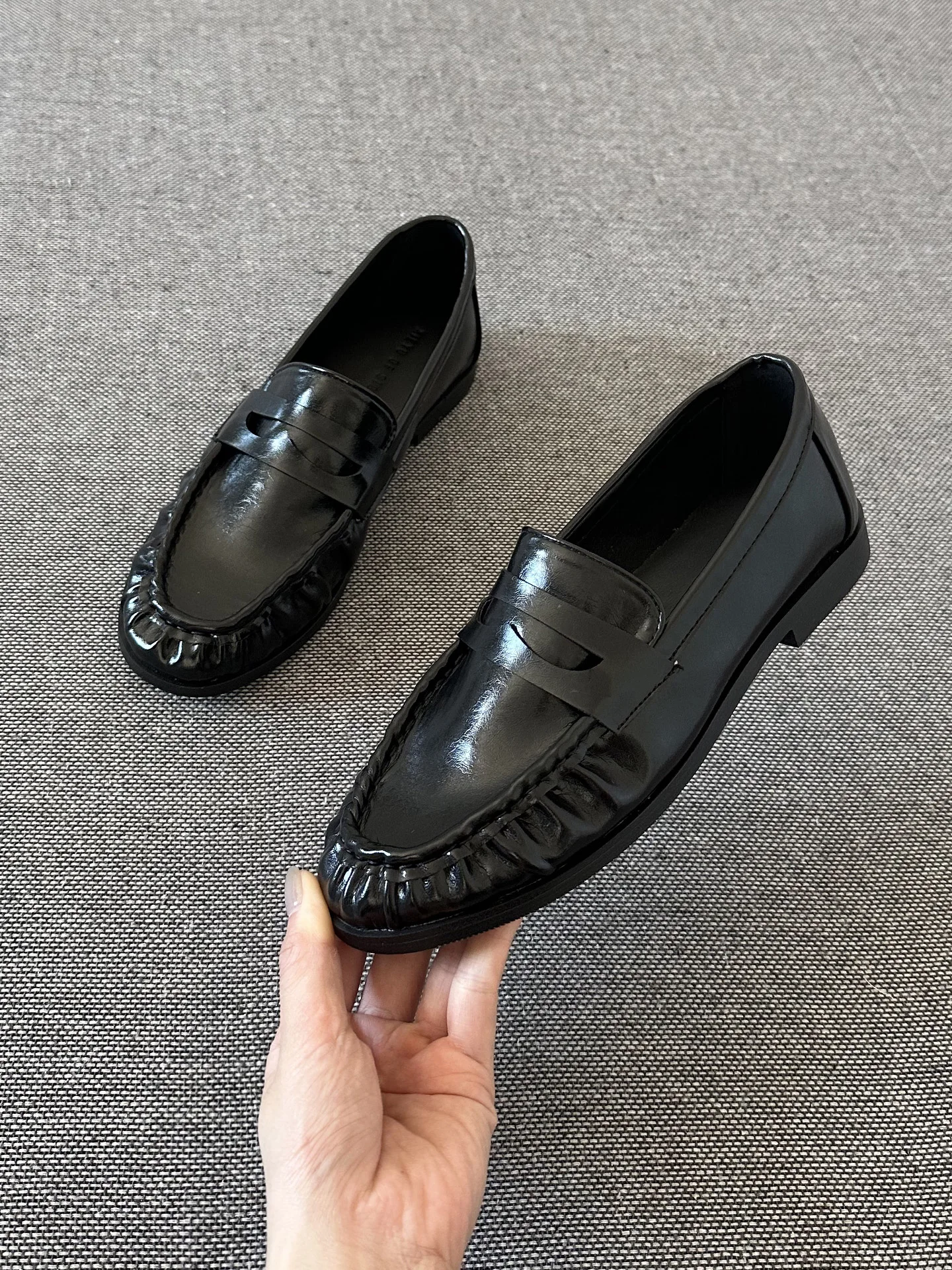 

British Style Flat Bottom Leather Shoes Women's Spring 2026 Versatile Uniform JK Shoes Folded Retro Loafers Fashionable ...