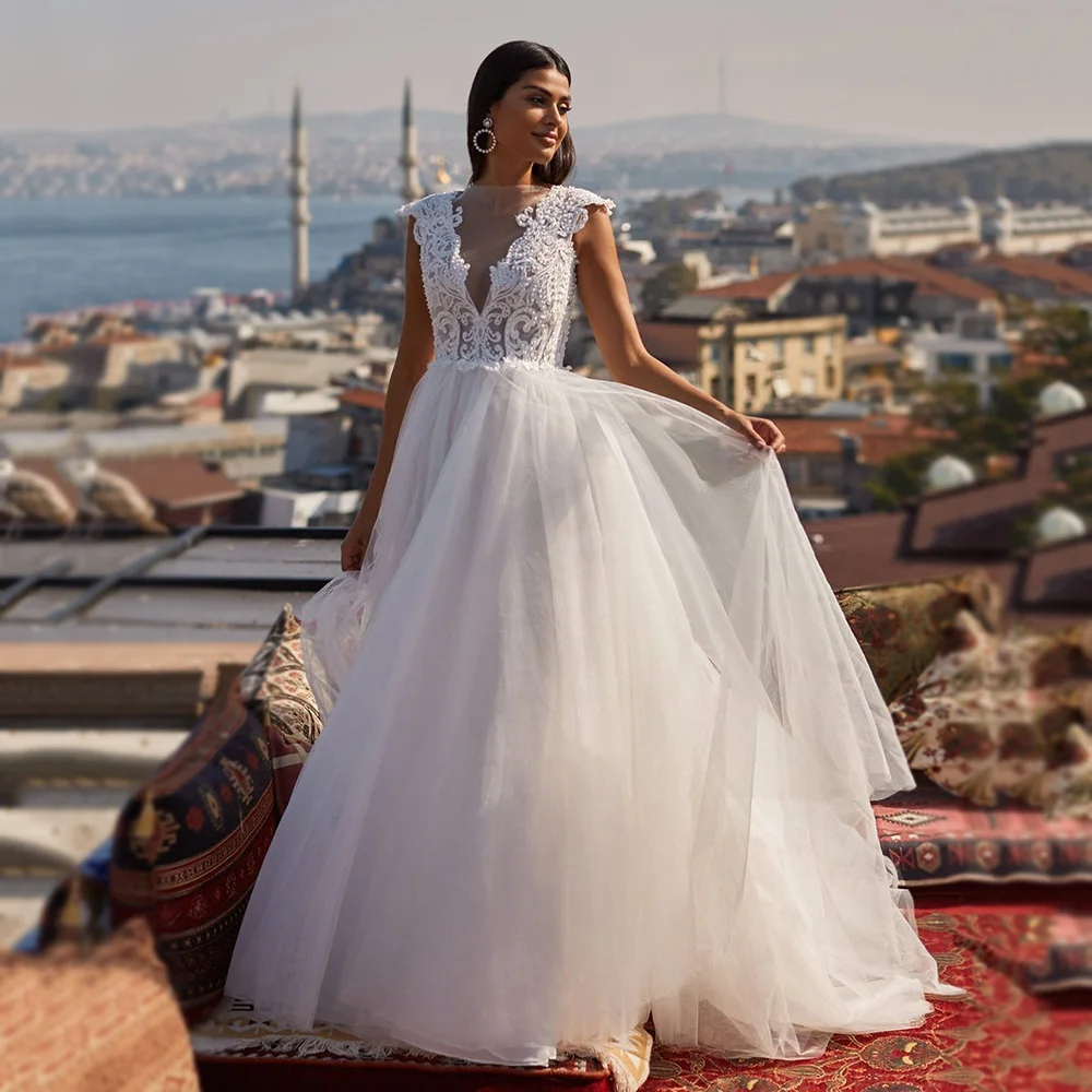 

Boho Wedding Dresses 2025 Sleeveless V-Neck Illusion Soft Tulle Bride Gown Lace Appliques A-Line Bridal Dresses Customized