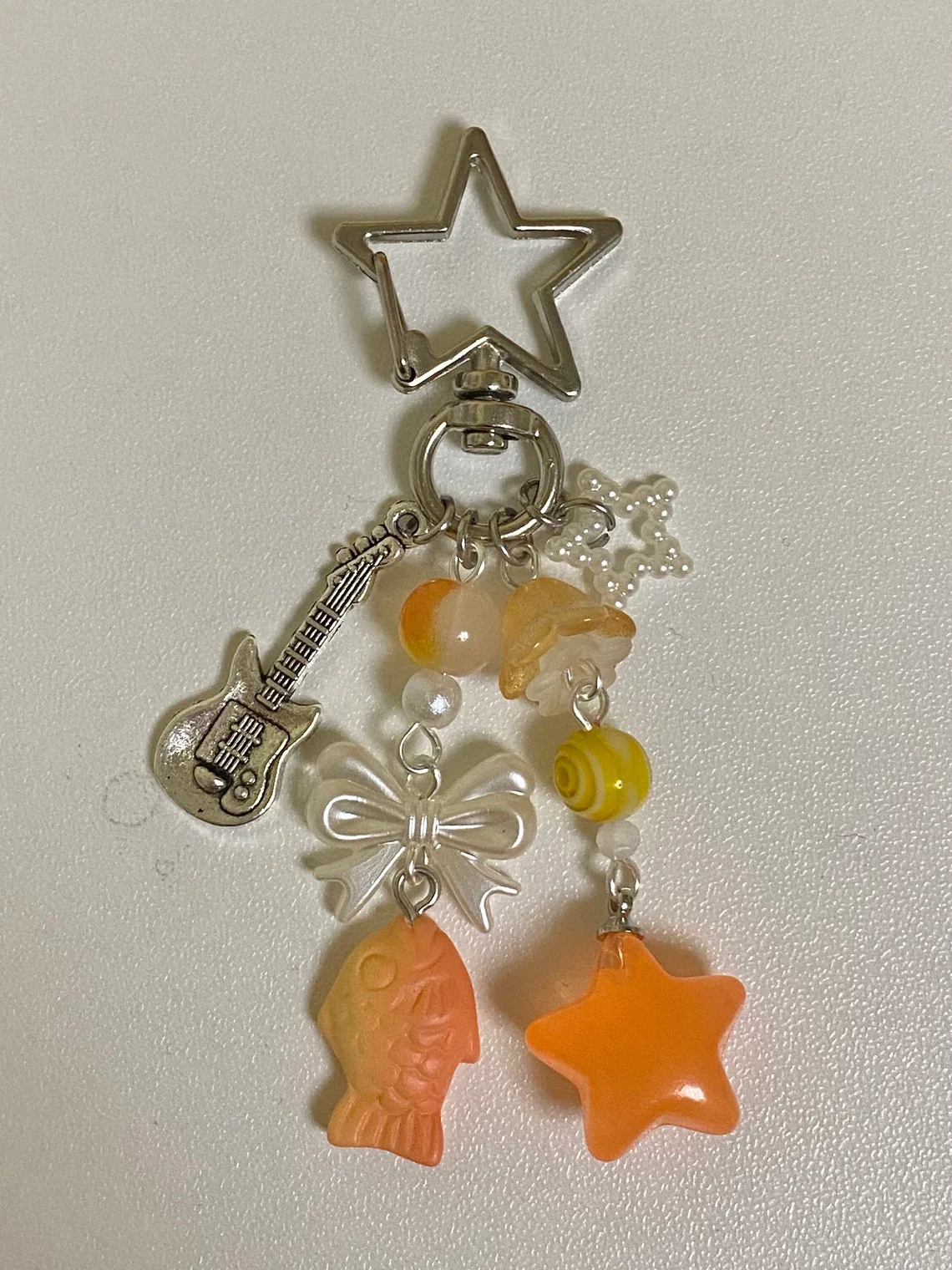 aesthetic y2k beaded orange yellow taiyaki fish goldfish star keychain