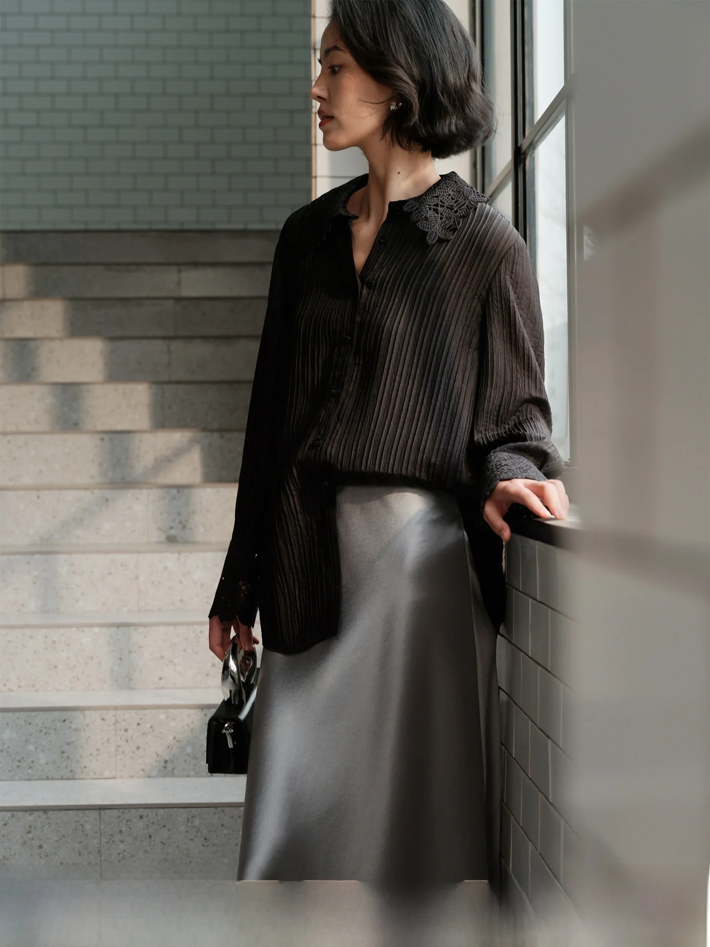 

Женская модная рубашка Zhimai Rihai с черным шелковым кружевным воротником, текстурированная, из смесового шелка и кружева, с длинным рукавом, для делового стиля